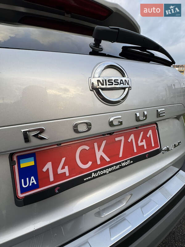 Внедорожник / Кроссовер Nissan Rogue 2021 в Харькове