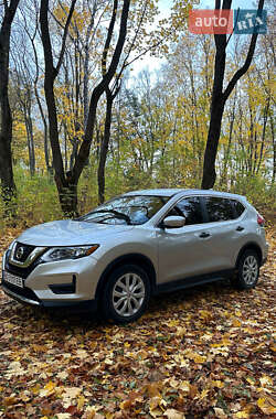 Позашляховик / Кросовер Nissan Rogue 2016 в Тернополі