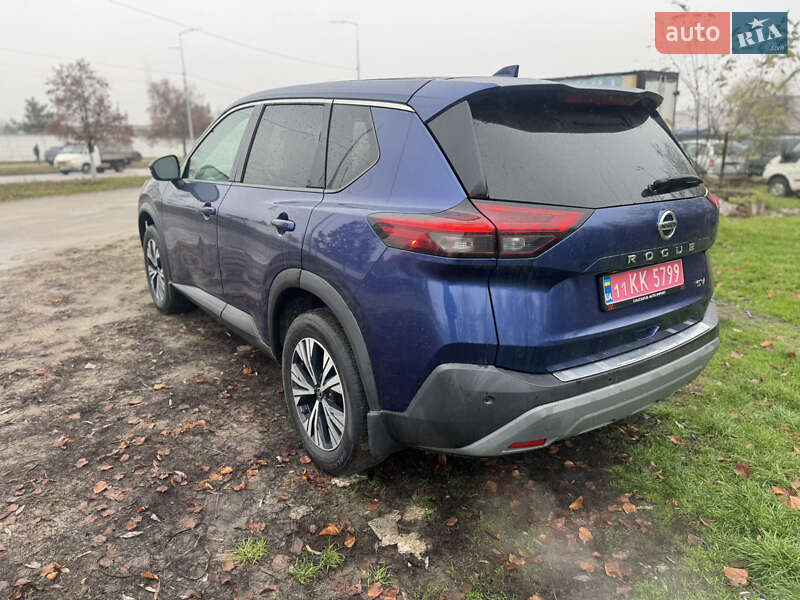 Внедорожник / Кроссовер Nissan Rogue 2021 в Киеве