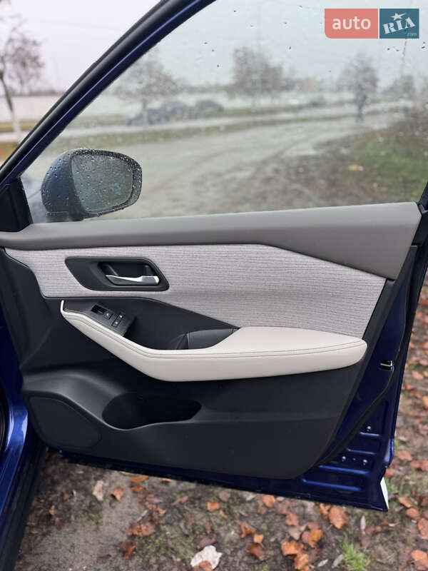 Внедорожник / Кроссовер Nissan Rogue 2021 в Киеве