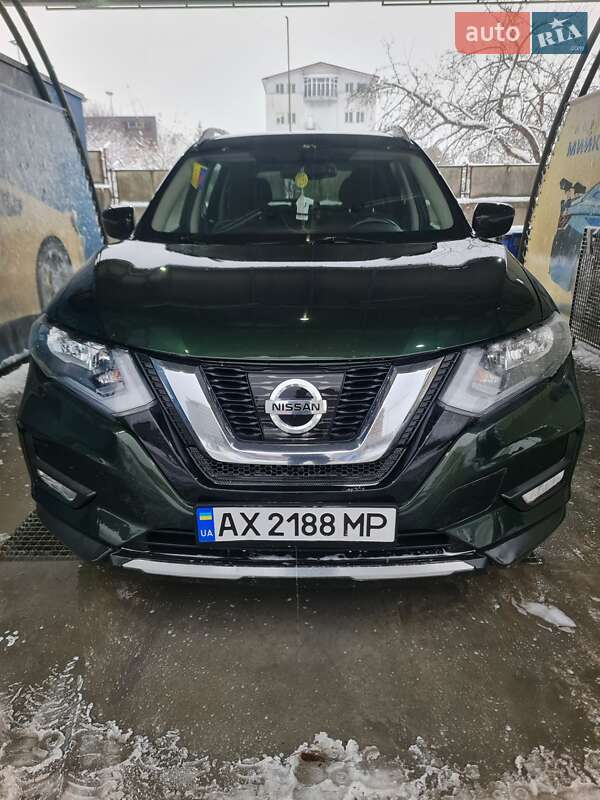 Внедорожник / Кроссовер Nissan Rogue 2018 в Львове