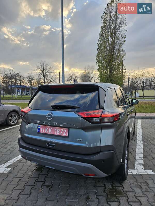 Внедорожник / Кроссовер Nissan Rogue 2023 в Кременчуге