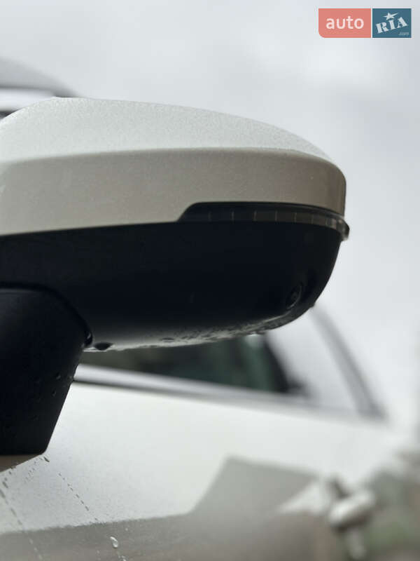 Внедорожник / Кроссовер Nissan Rogue 2021 в Киеве