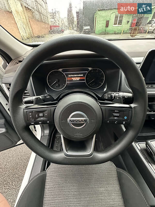 Внедорожник / Кроссовер Nissan Rogue 2021 в Киеве