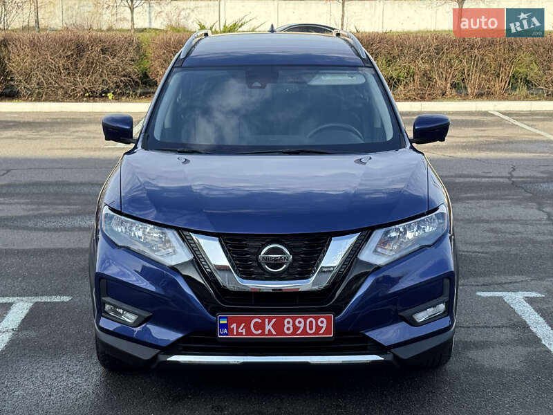 Внедорожник / Кроссовер Nissan Rogue 2018 в Полтаве