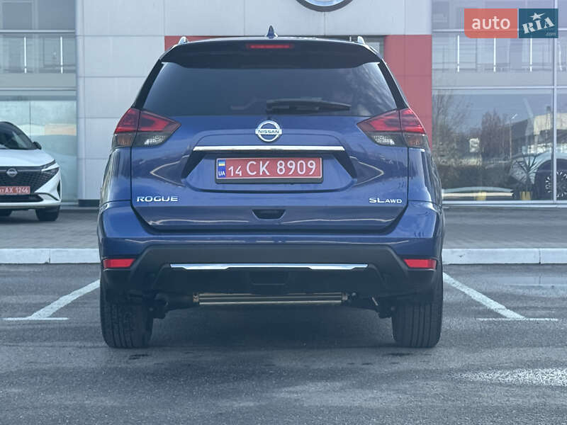 Внедорожник / Кроссовер Nissan Rogue 2018 в Полтаве