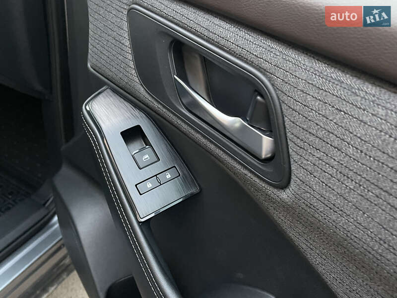 Внедорожник / Кроссовер Nissan Rogue 2021 в Одессе