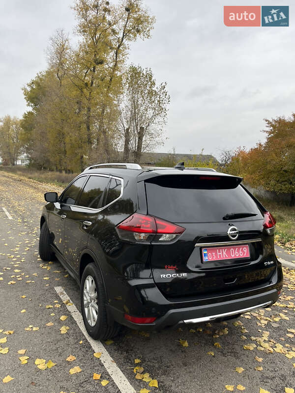 Внедорожник / Кроссовер Nissan Rogue 2019 в Ромнах