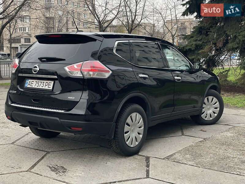 Внедорожник / Кроссовер Nissan Rogue 2015 в Днепре