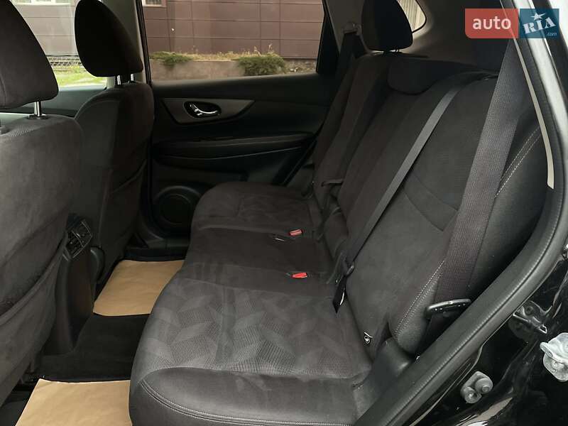 Внедорожник / Кроссовер Nissan Rogue 2015 в Днепре