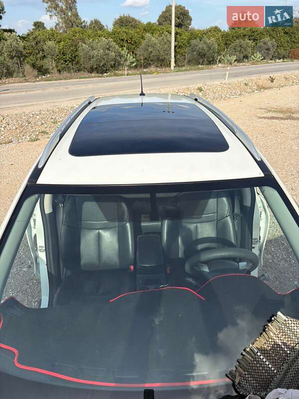 Позашляховик / Кросовер Nissan Rogue 2015 в Луцьку