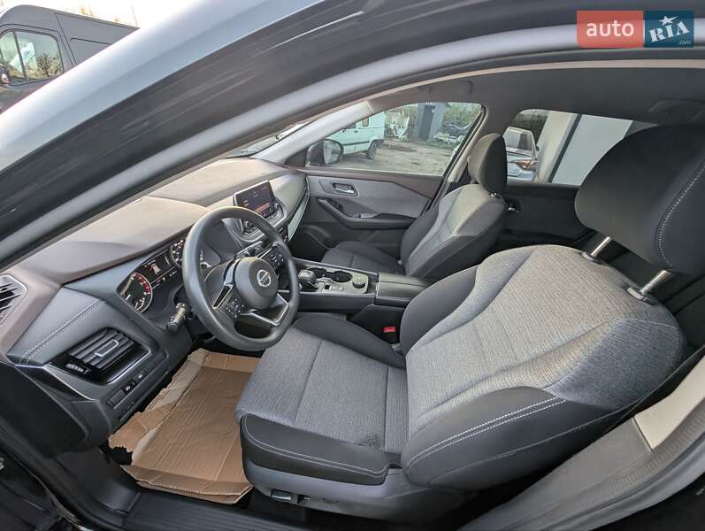 Внедорожник / Кроссовер Nissan Rogue 2021 в Ровно