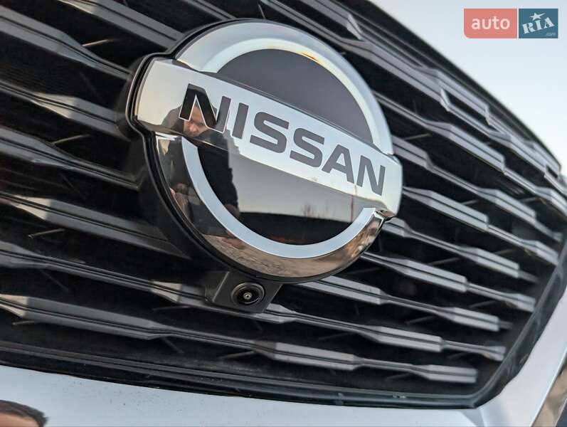 Внедорожник / Кроссовер Nissan Rogue 2021 в Ровно