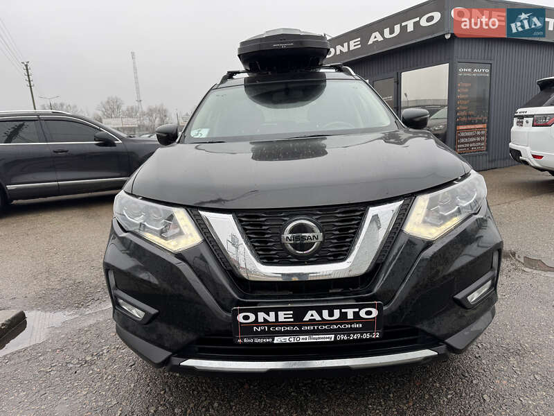 Внедорожник / Кроссовер Nissan Rogue 2018 в Киеве