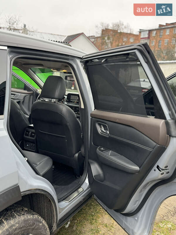 Позашляховик / Кросовер Nissan Rogue 2020 в Славуті