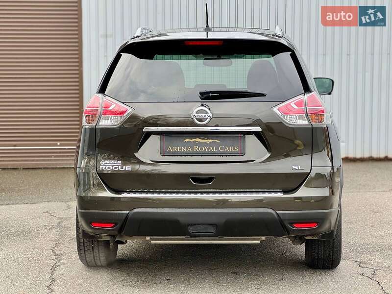 Внедорожник / Кроссовер Nissan Rogue 2015 в Киеве