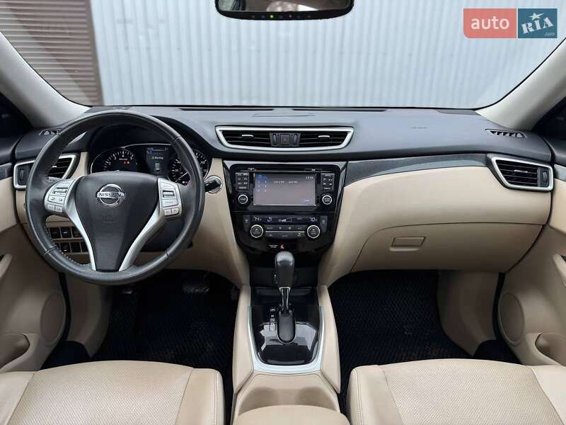 Внедорожник / Кроссовер Nissan Rogue 2015 в Киеве