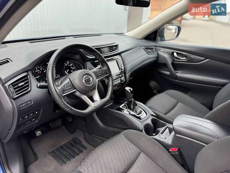 Внедорожник / Кроссовер Nissan Rogue 2019 в Киеве