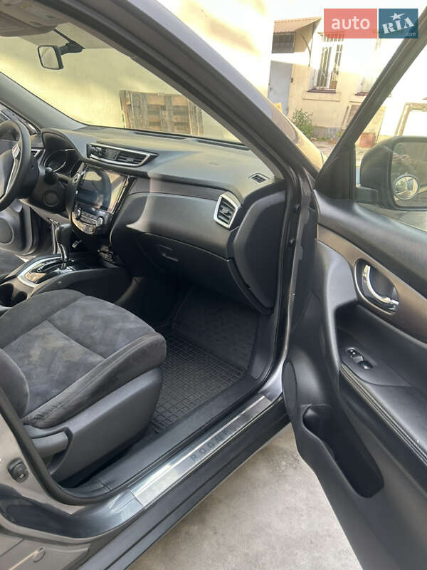 Внедорожник / Кроссовер Nissan Rogue 2014 в Днепре