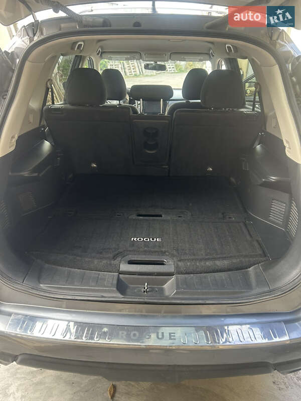 Внедорожник / Кроссовер Nissan Rogue 2014 в Днепре