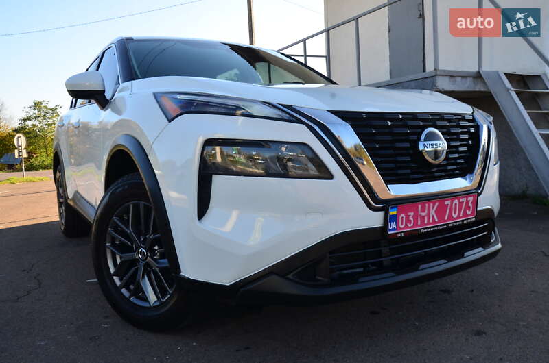 Внедорожник / Кроссовер Nissan Rogue 2021 в Дрогобыче