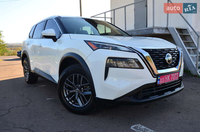 Внедорожник / Кроссовер Nissan Rogue 2021 в Дрогобыче