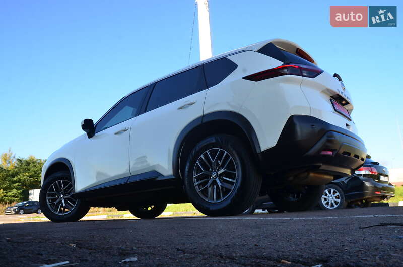 Внедорожник / Кроссовер Nissan Rogue 2021 в Дрогобыче