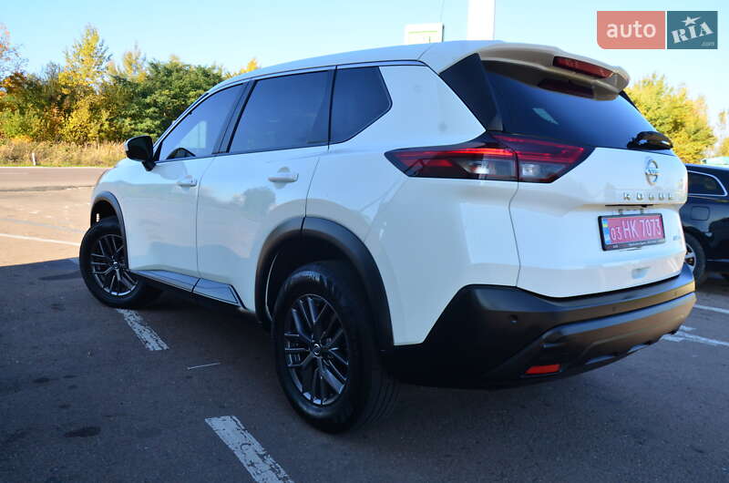 Внедорожник / Кроссовер Nissan Rogue 2021 в Дрогобыче