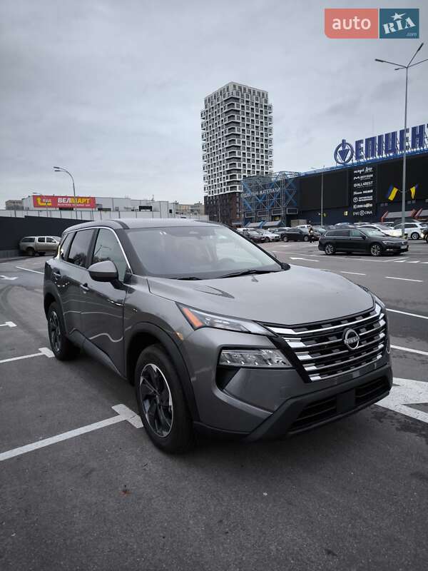 Внедорожник / Кроссовер Nissan Rogue 2025 в Киеве