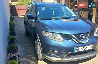 Внедорожник / Кроссовер Nissan Rogue 2016 в Берегово