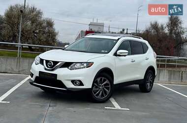 Внедорожник / Кроссовер Nissan Rogue 2016 в Киеве