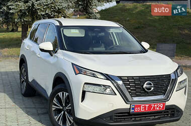 Внедорожник / Кроссовер Nissan Rogue 2021 в Дубно