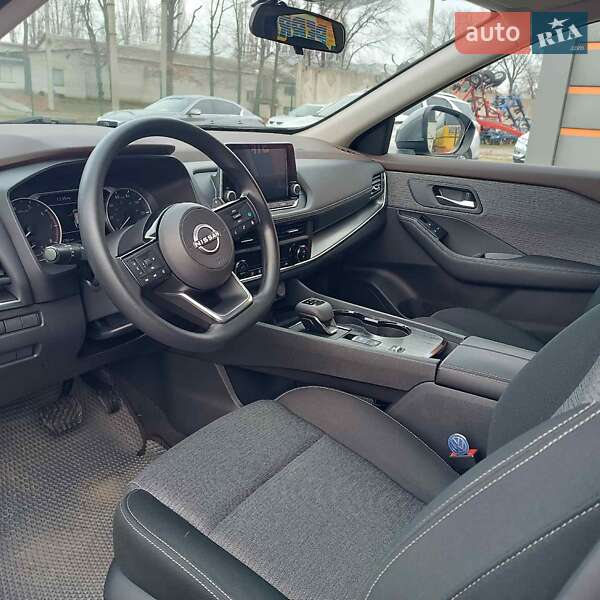 Позашляховик / Кросовер Nissan Rogue 2023 в Черкасах