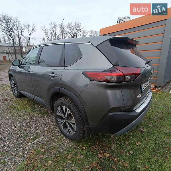 Позашляховик / Кросовер Nissan Rogue 2023 в Черкасах