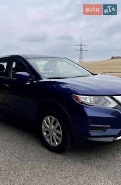 Внедорожник / Кроссовер Nissan Rogue 2016 в Виннице