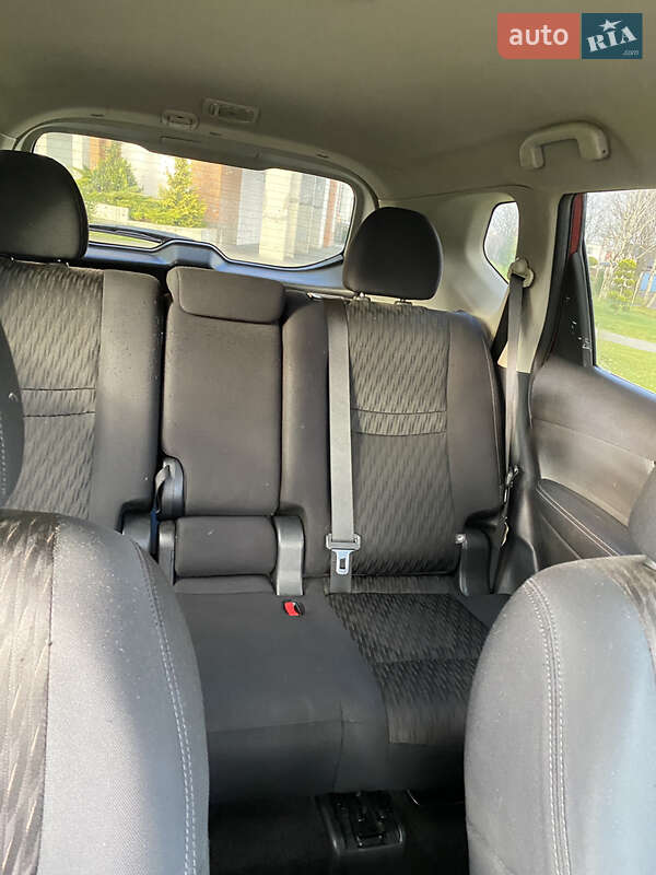 Внедорожник / Кроссовер Nissan Rogue 2018 в Хмельницком