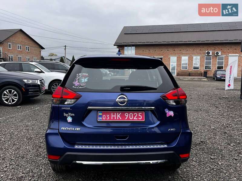 Внедорожник / Кроссовер Nissan Rogue 2017 в Луцке