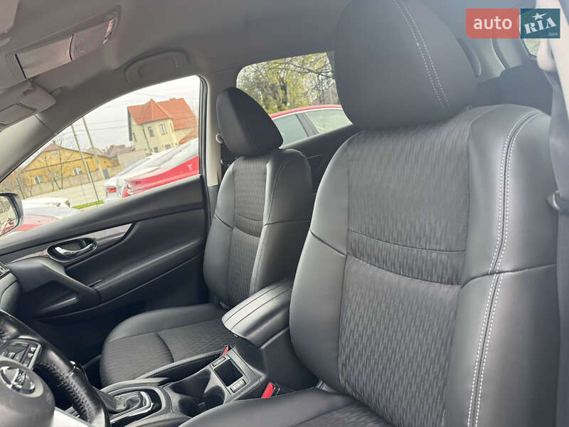 Позашляховик / Кросовер Nissan Rogue 2018 в Ізмаїлі