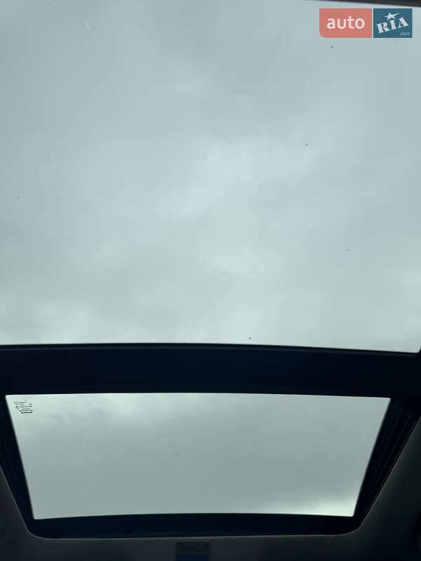 Внедорожник / Кроссовер Nissan Rogue 2016 в Мостиске