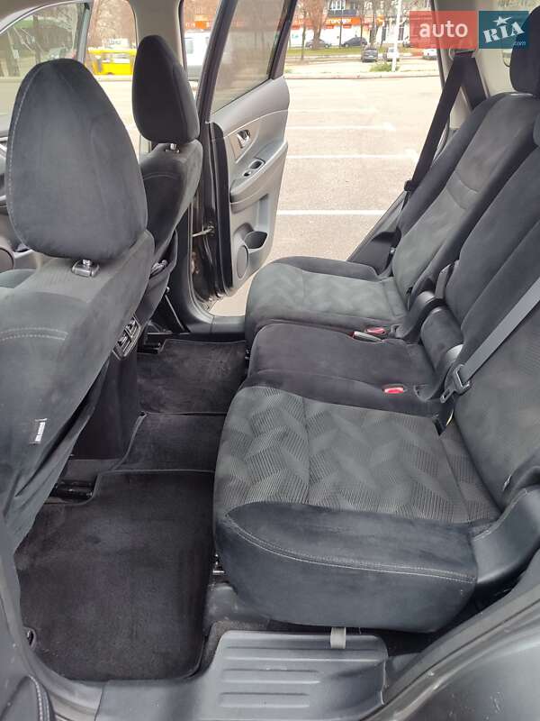 Внедорожник / Кроссовер Nissan Rogue 2015 в Киеве