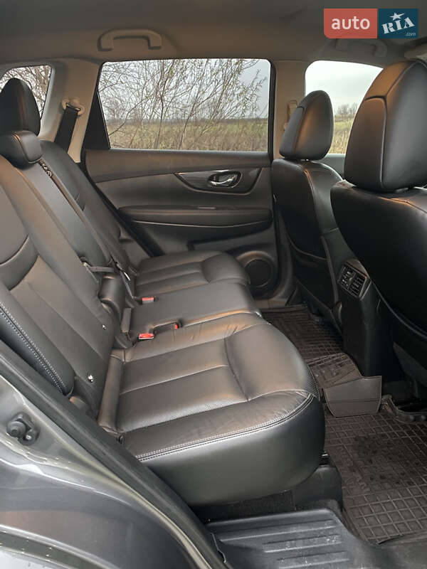 Внедорожник / Кроссовер Nissan Rogue 2020 в Киеве