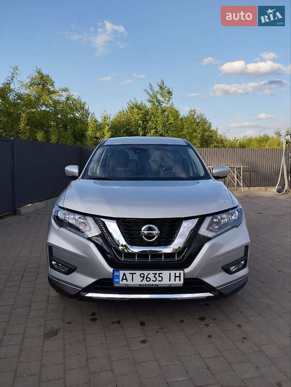 Внедорожник / Кроссовер Nissan Rogue 2020 в Ивано-Франковске