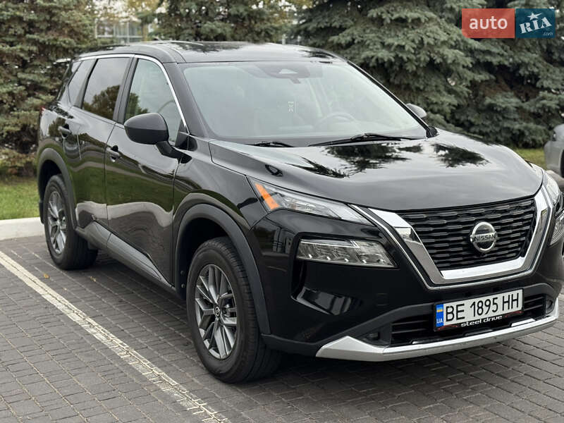 Nissan Rogue 2021