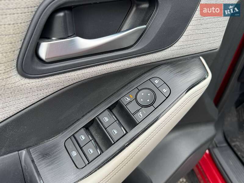 Внедорожник / Кроссовер Nissan Rogue 2022 в Луцке