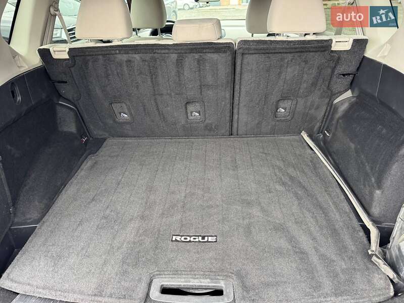 Внедорожник / Кроссовер Nissan Rogue 2022 в Луцке