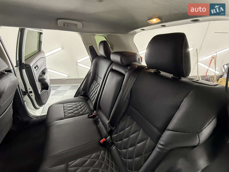 Позашляховик / Кросовер Nissan Rogue 2023 в Трускавці