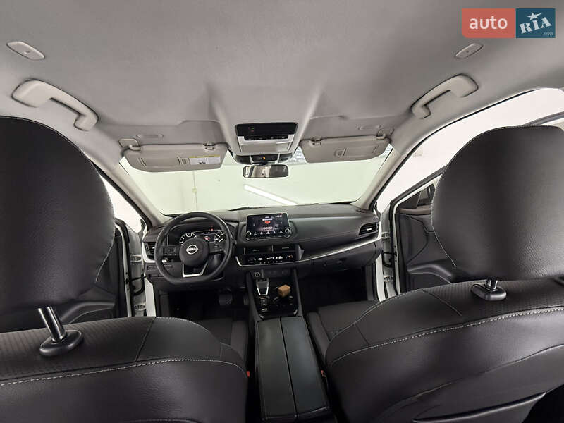 Позашляховик / Кросовер Nissan Rogue 2023 в Трускавці