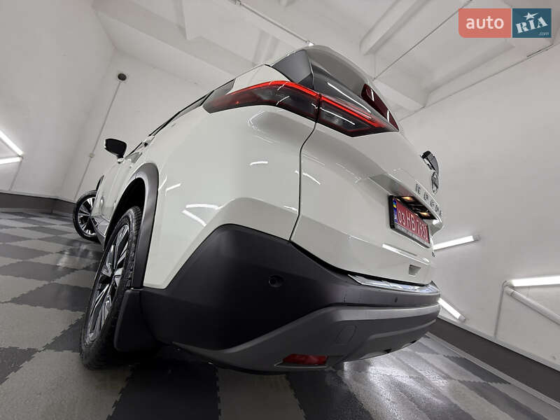 Позашляховик / Кросовер Nissan Rogue 2023 в Трускавці