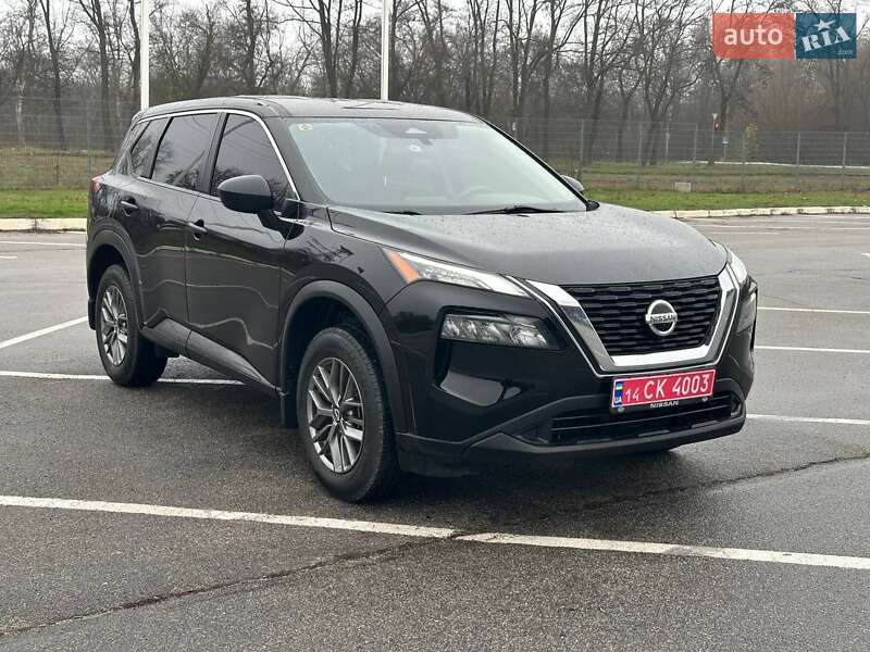 Внедорожник / Кроссовер Nissan Rogue 2021 в Запорожье