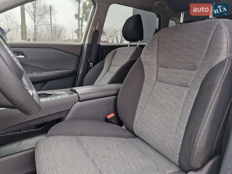 Позашляховик / Кросовер Nissan Rogue 2021 в Умані